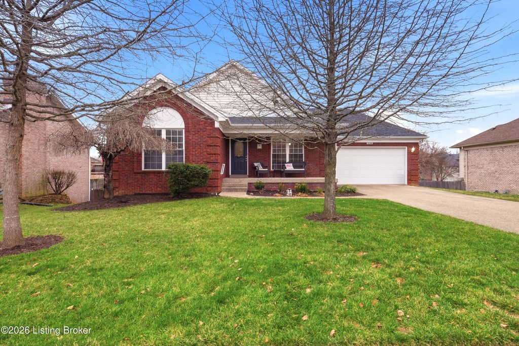 Photo of 12106 Pleasure Ln, Louisville, KY 40272 (MLS # 1706088)