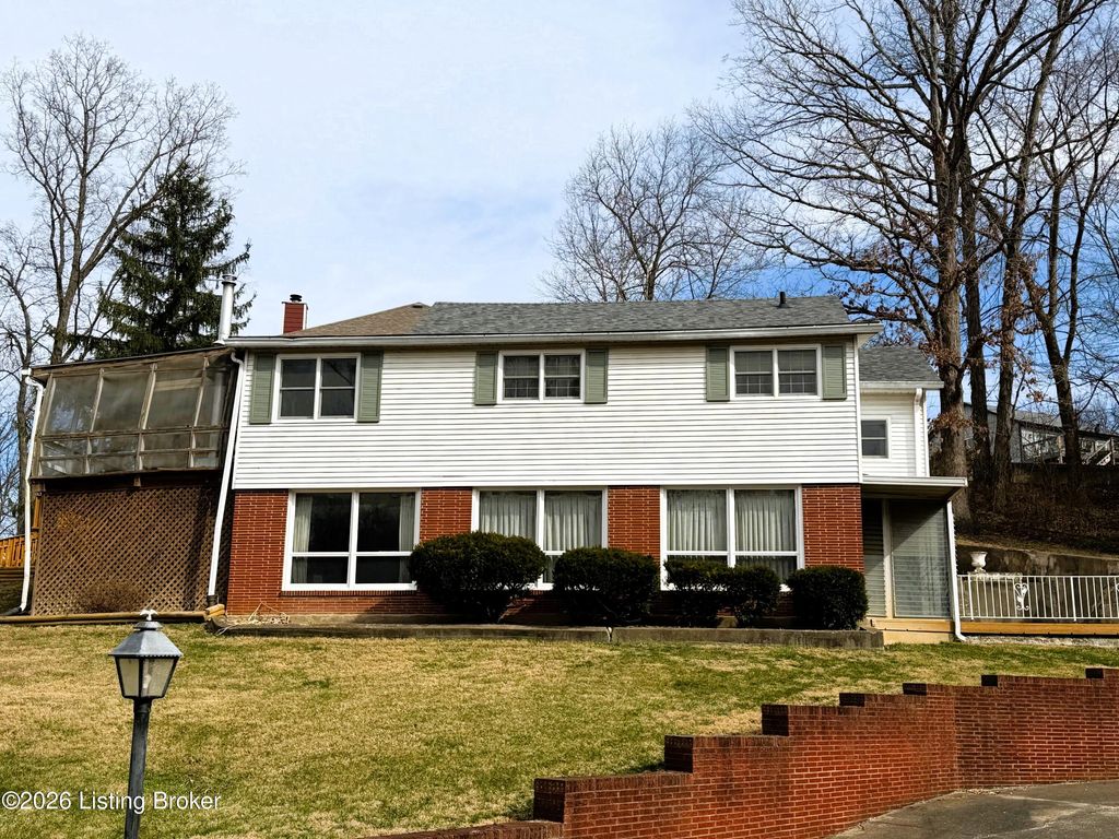 Photo of 811 S Park Rd, Louisville, KY 40118 (MLS # 1710425)