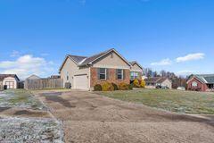 109 GENTRY CROSSINGS CT, MOUNT WASHINGTON, KY 40047 - Image 8c77db42e9d8b117eea9cd5b412e9a66/1919922822
