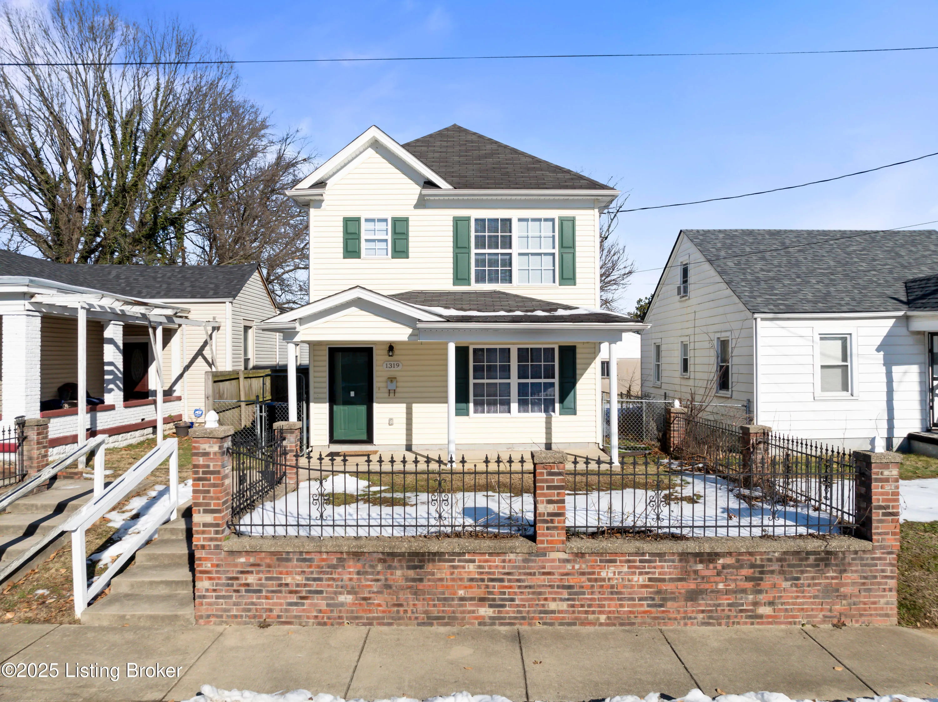 Louisville, Kentucky 40215, United States, 3 Bedrooms Bedrooms, ,2 BathroomsBathrooms,Residential,Active,16099