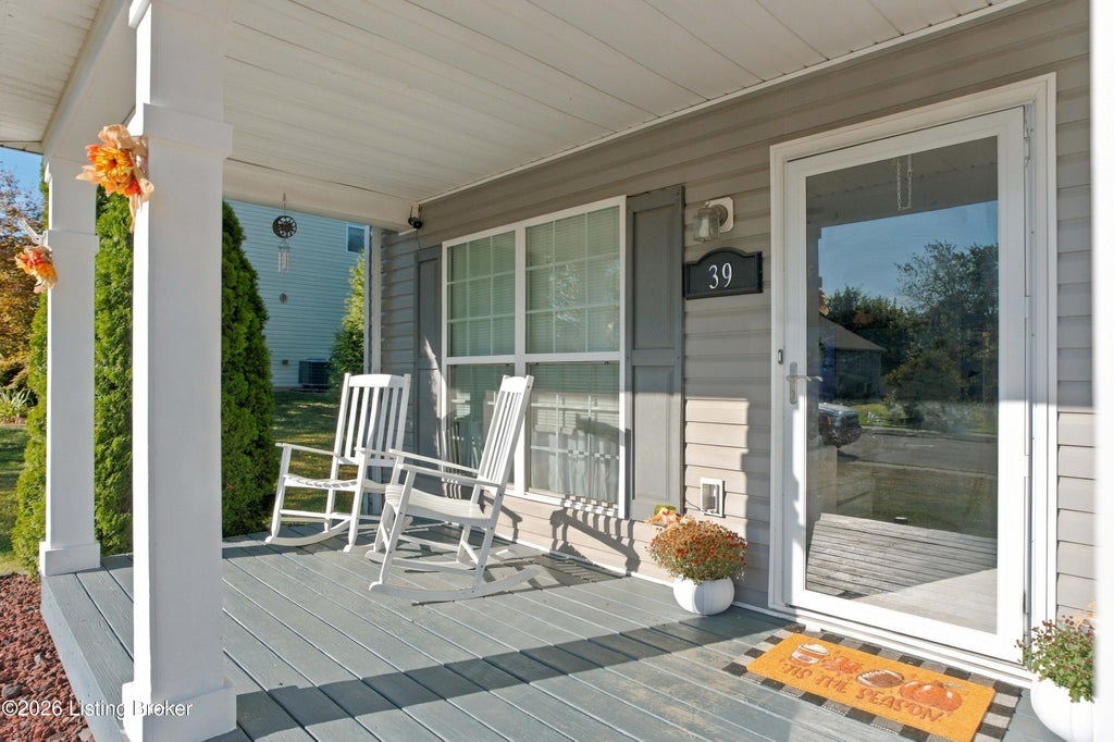 Photo of 39 Quail Hollow Dr, Eminence, KY 40019 (MLS # 1730562)