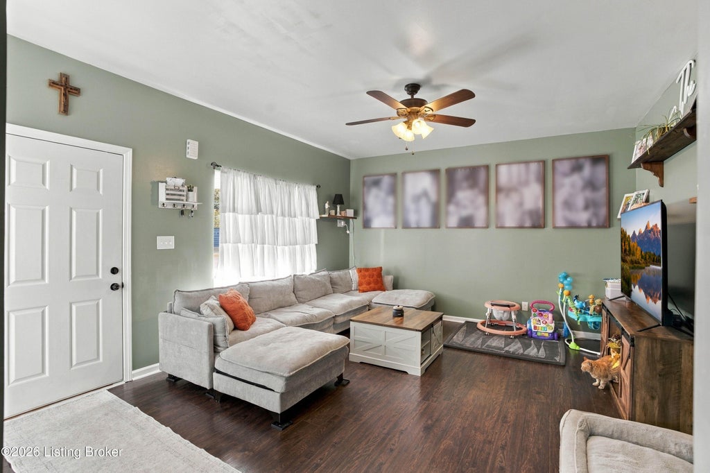 Photo of 39 Quail Hollow Dr, Eminence, KY 40019 (MLS # 1730562)