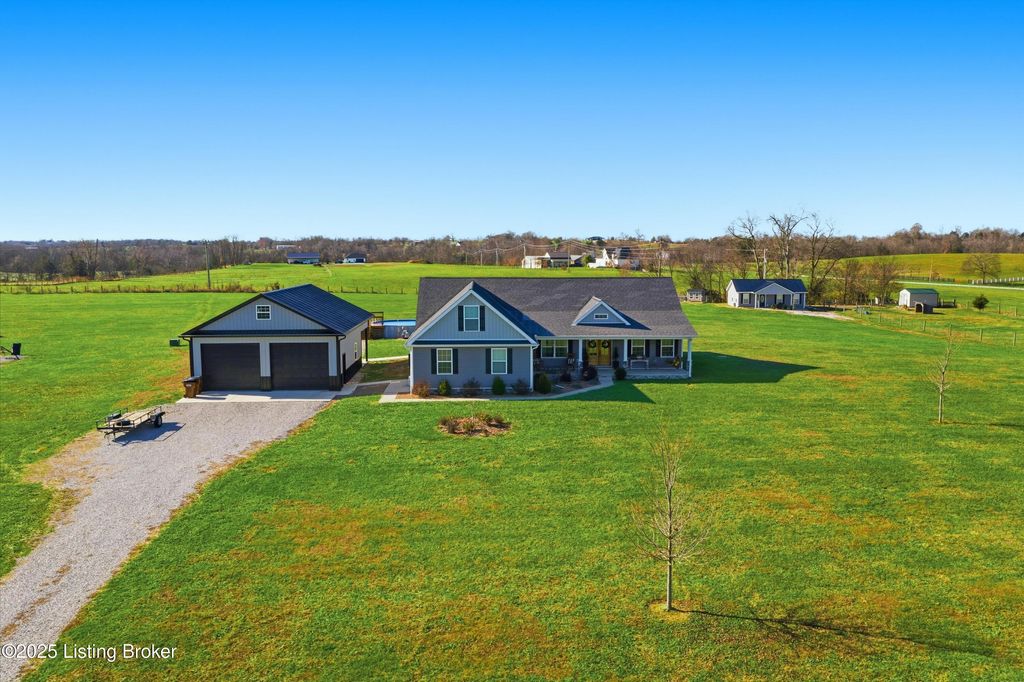 Photo of 743 Garriott Ln, Harrodsburg, KY 40330 (MLS # 1704535)