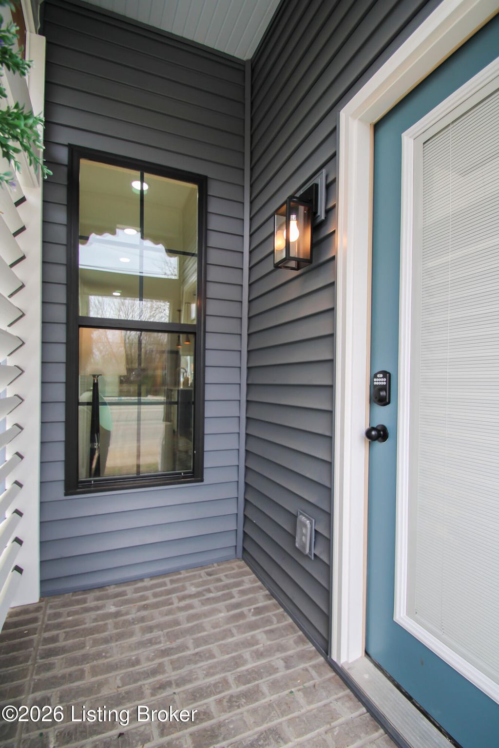 Photo of 534 E Caldwell St, Louisville, KY 40203 (MLS # 1711538)