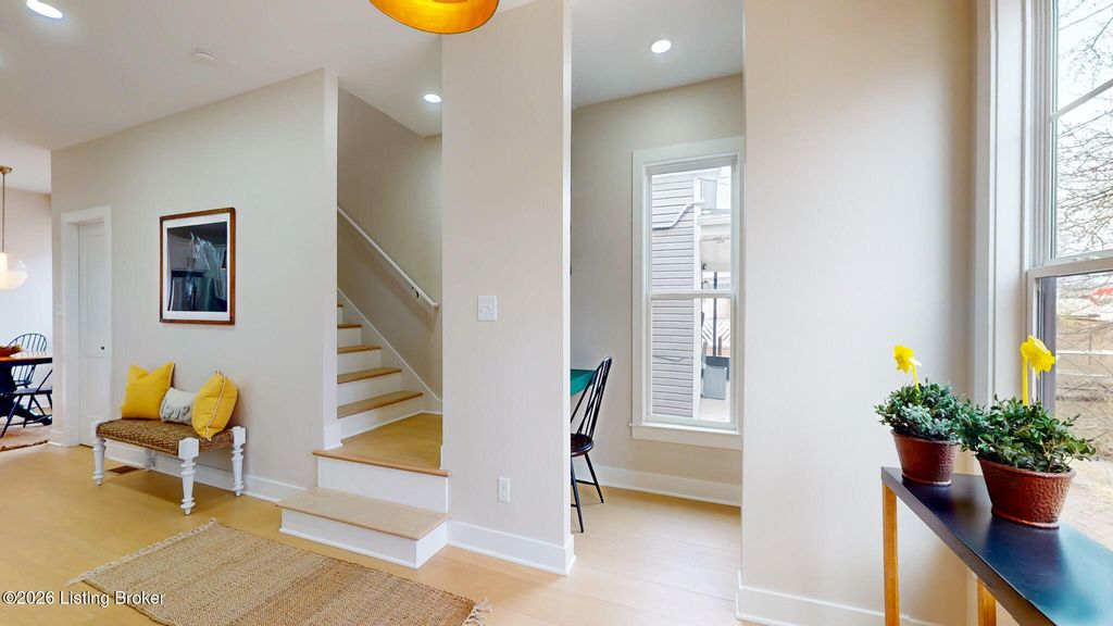 Photo of 534 E Caldwell St, Louisville, KY 40203 (MLS # 1711538)