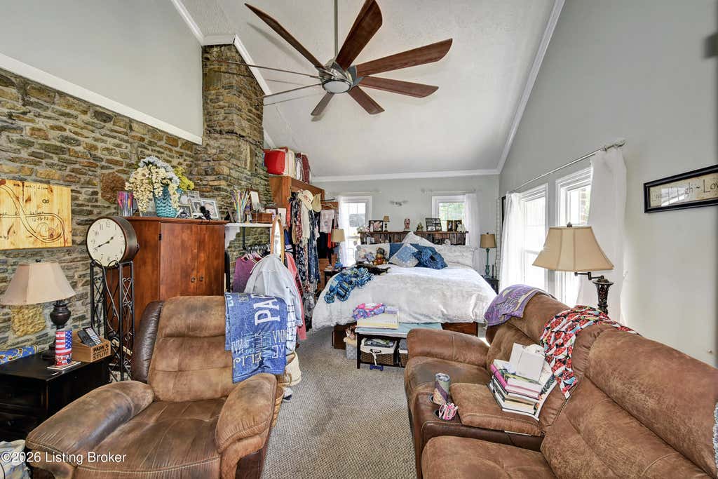 Photo of 5217 Maple Spring Dr, Louisville, KY 40229 (MLS # 1727145)