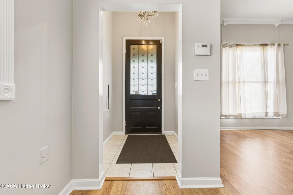 Photo of 528 Zane St, Louisville, KY 40203 (MLS # 1709740)