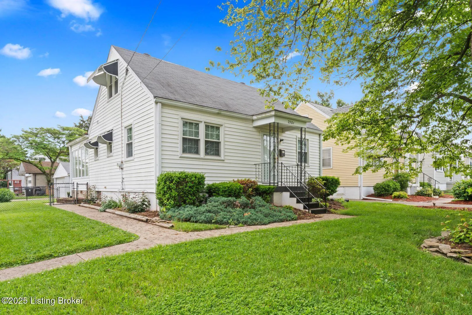 Louisville, Kentucky 40217, United States, 3 Bedrooms Bedrooms, ,2 BathroomsBathrooms,Residential,Active,228771