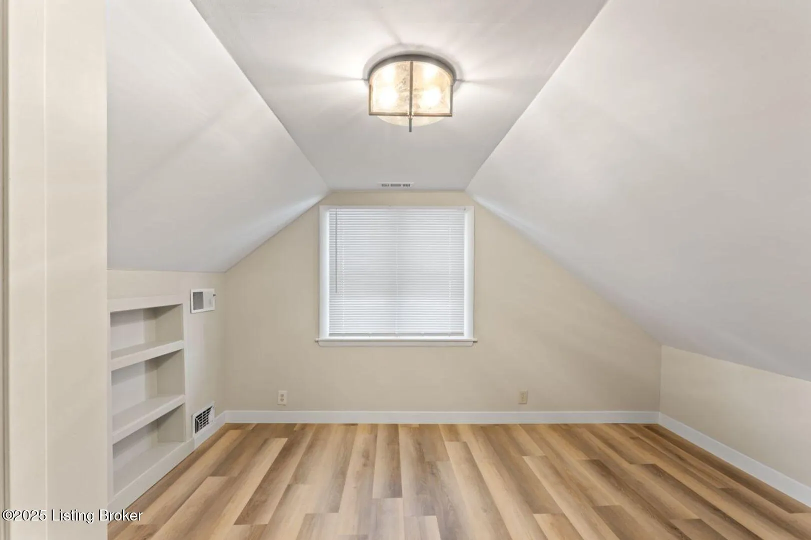 Louisville, Kentucky 40217, United States, 3 Bedrooms Bedrooms, ,2 BathroomsBathrooms,Residential,Active,228771