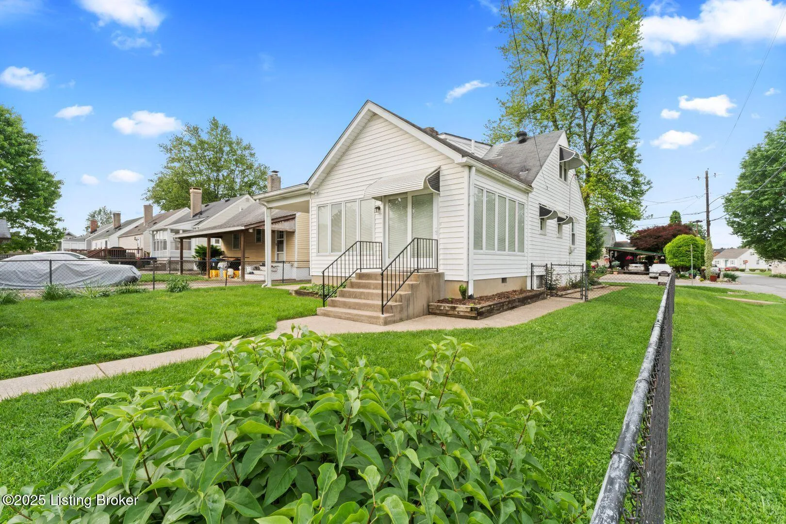 Louisville, Kentucky 40217, United States, 3 Bedrooms Bedrooms, ,2 BathroomsBathrooms,Residential,Active,228771