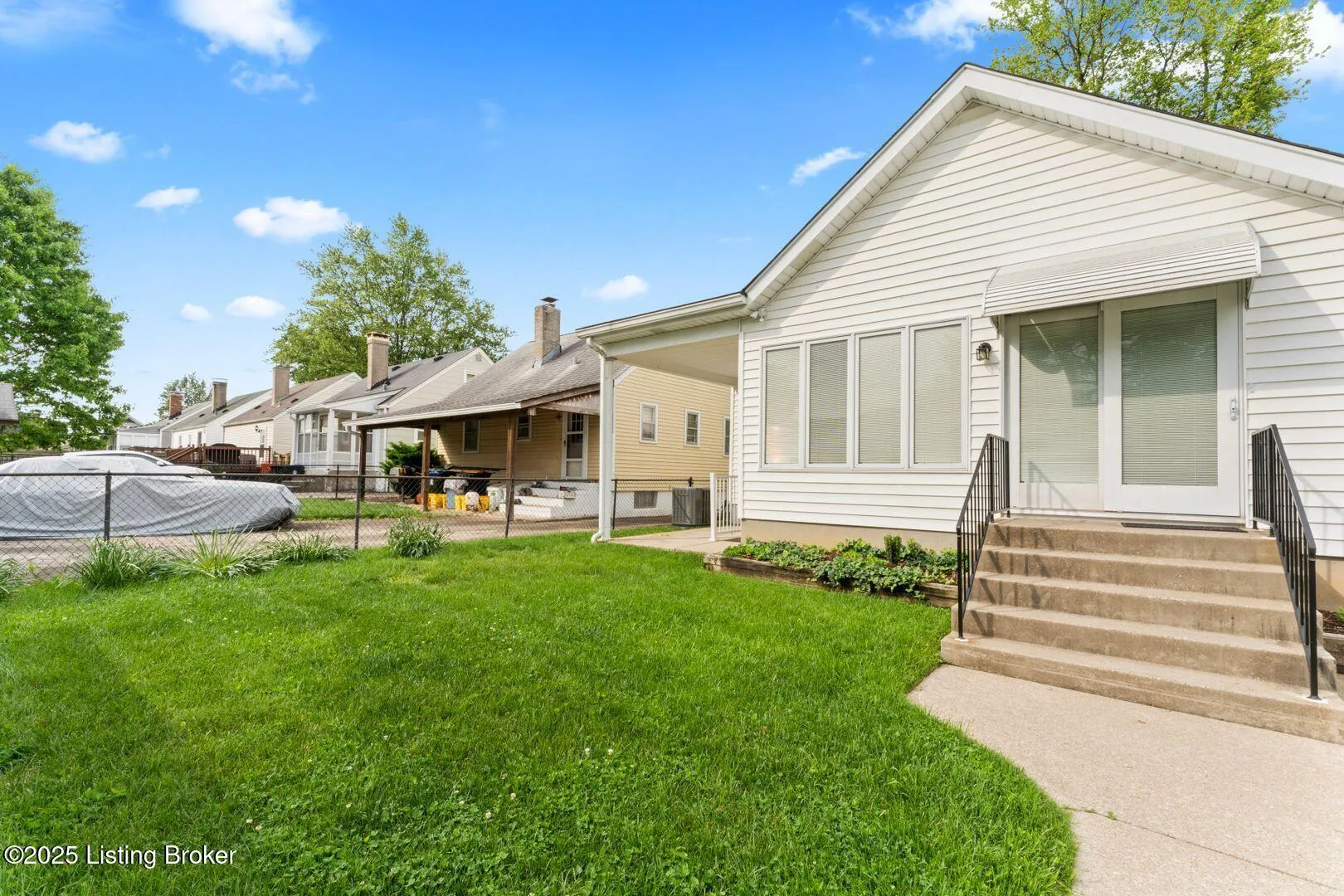 Louisville, Kentucky 40217, United States, 3 Bedrooms Bedrooms, ,2 BathroomsBathrooms,Residential,Active,228771