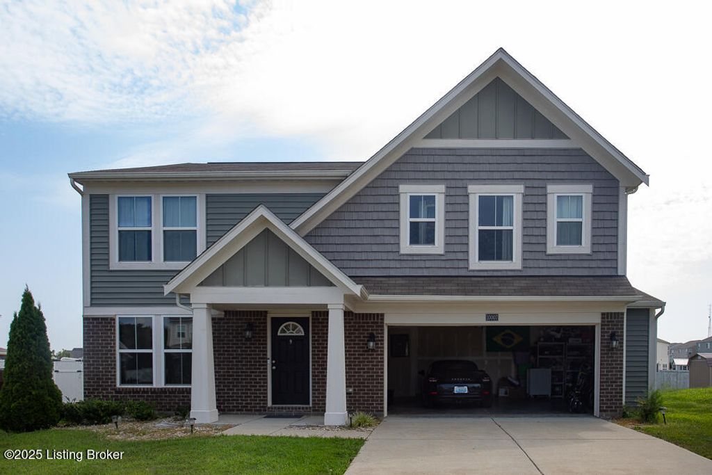 Photo of 10007 Tuscany Ridge Ct, Louisville, KY 40291 (MLS # 1708061)