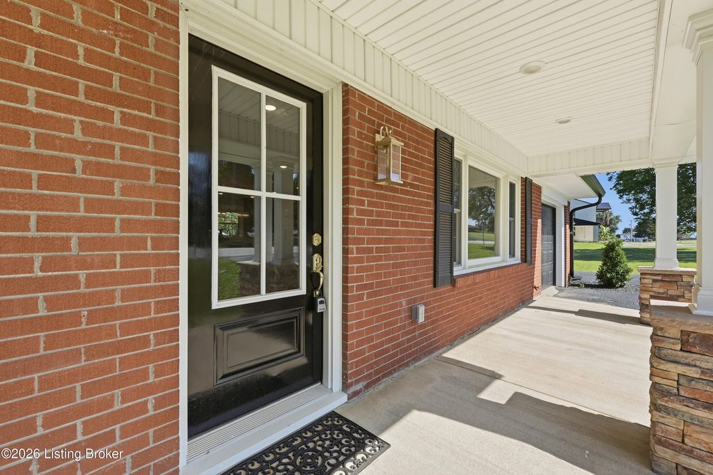 Photo of 879 Lebanon Rd, Springfield, KY 40069 (MLS # 1721313)