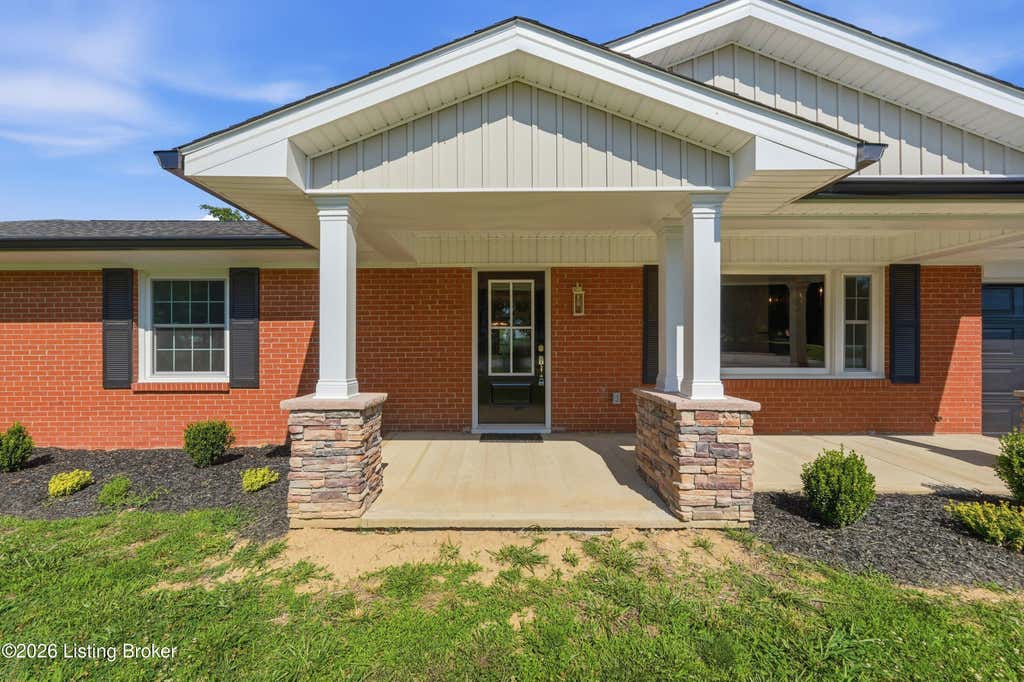 Photo of 879 Lebanon Rd, Springfield, KY 40069 (MLS # 1721313)