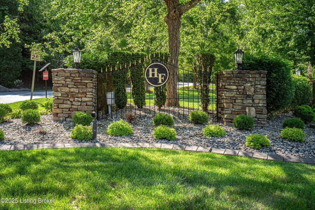 Photo of 0 Hardwood Forest Dr, Louisville, KY 40214 (MLS # 1704970)