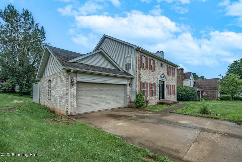 Photo of 107 N Pointe Dr, Elizabethtown, KY 42701 (MLS # 1720061)
