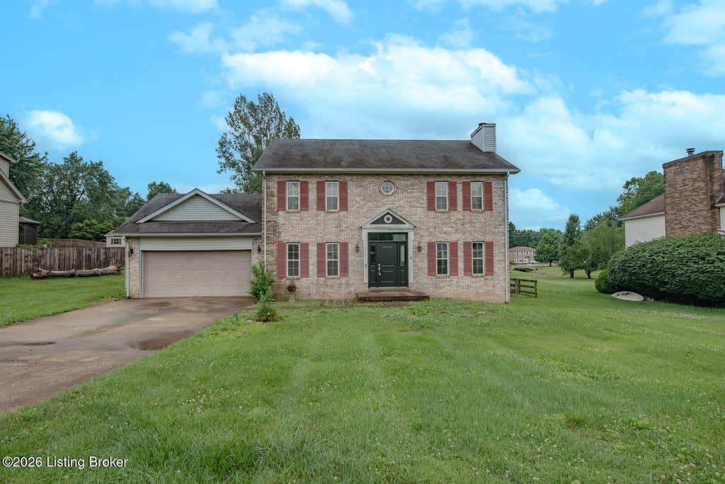 Photo of 107 N Pointe Dr, Elizabethtown, KY 42701 (MLS # 1720061)
