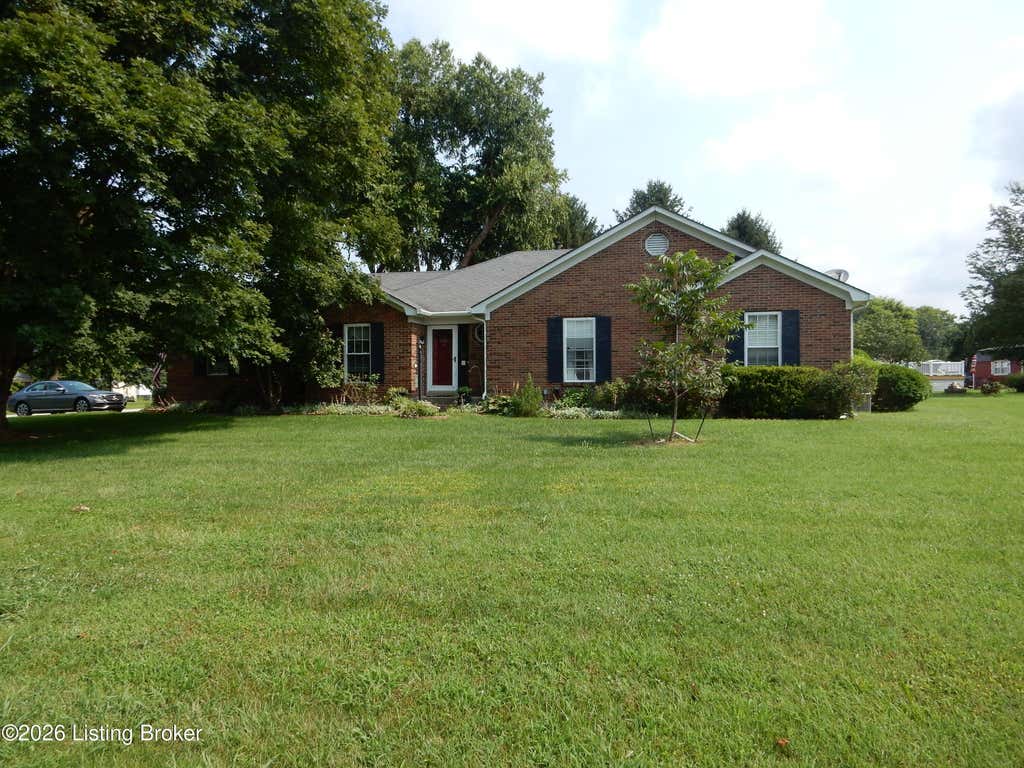Photo of 1318 Worth Ave, Shepherdsville, KY 40165 (MLS # 1724747)