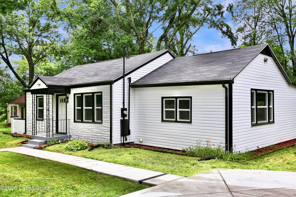 Photo of 7712 3rd Street Rd, Louisville, KY 40214 (MLS # 1721229)
