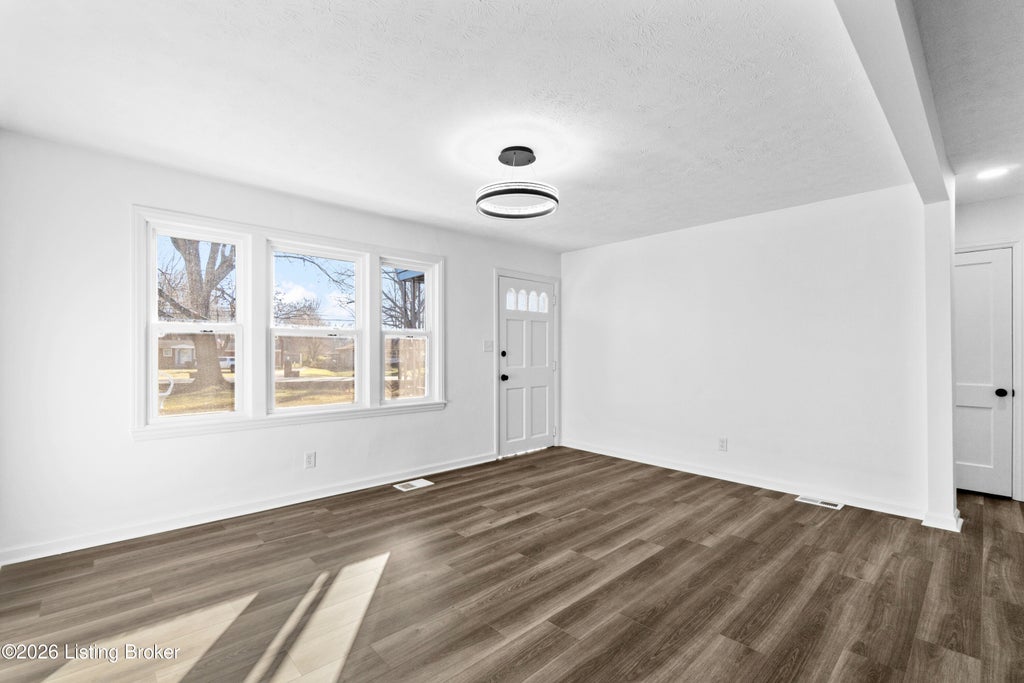 Photo of 7712 3rd Street Rd, Louisville, KY 40214 (MLS # 1721229)