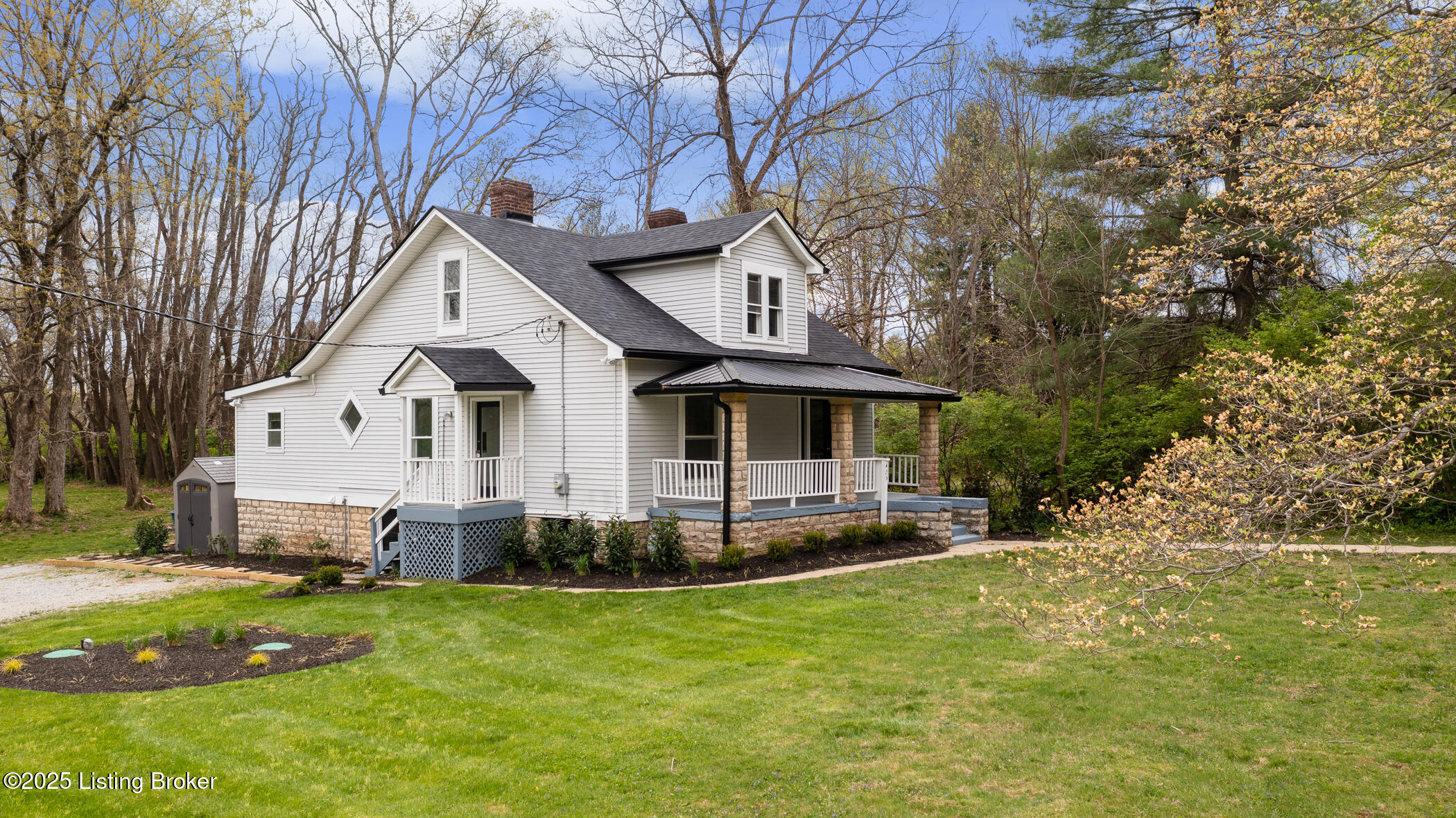 425 Cherry Ln, Pewee Valley, Pennsylvania image 3