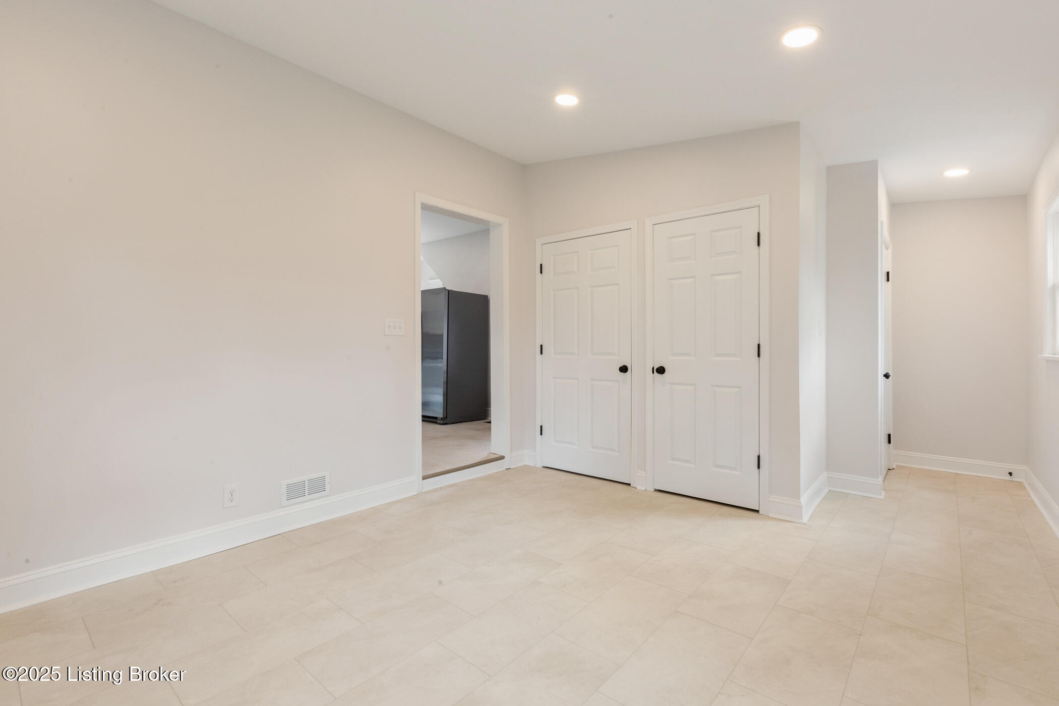 425 Cherry Ln, Pewee Valley, Pennsylvania image 17