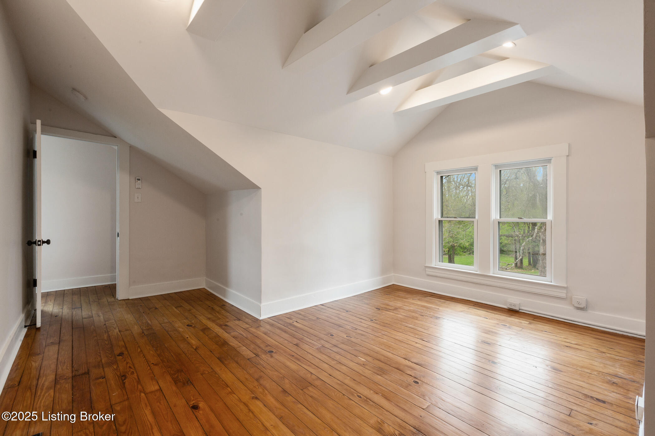 425 Cherry Ln, Pewee Valley, Pennsylvania image 32