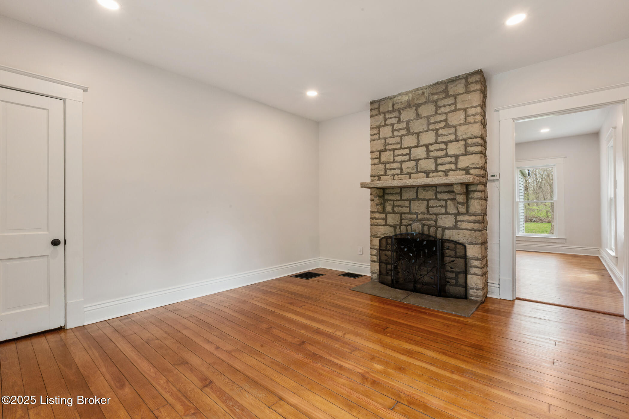 425 Cherry Ln, Pewee Valley, Pennsylvania image 10