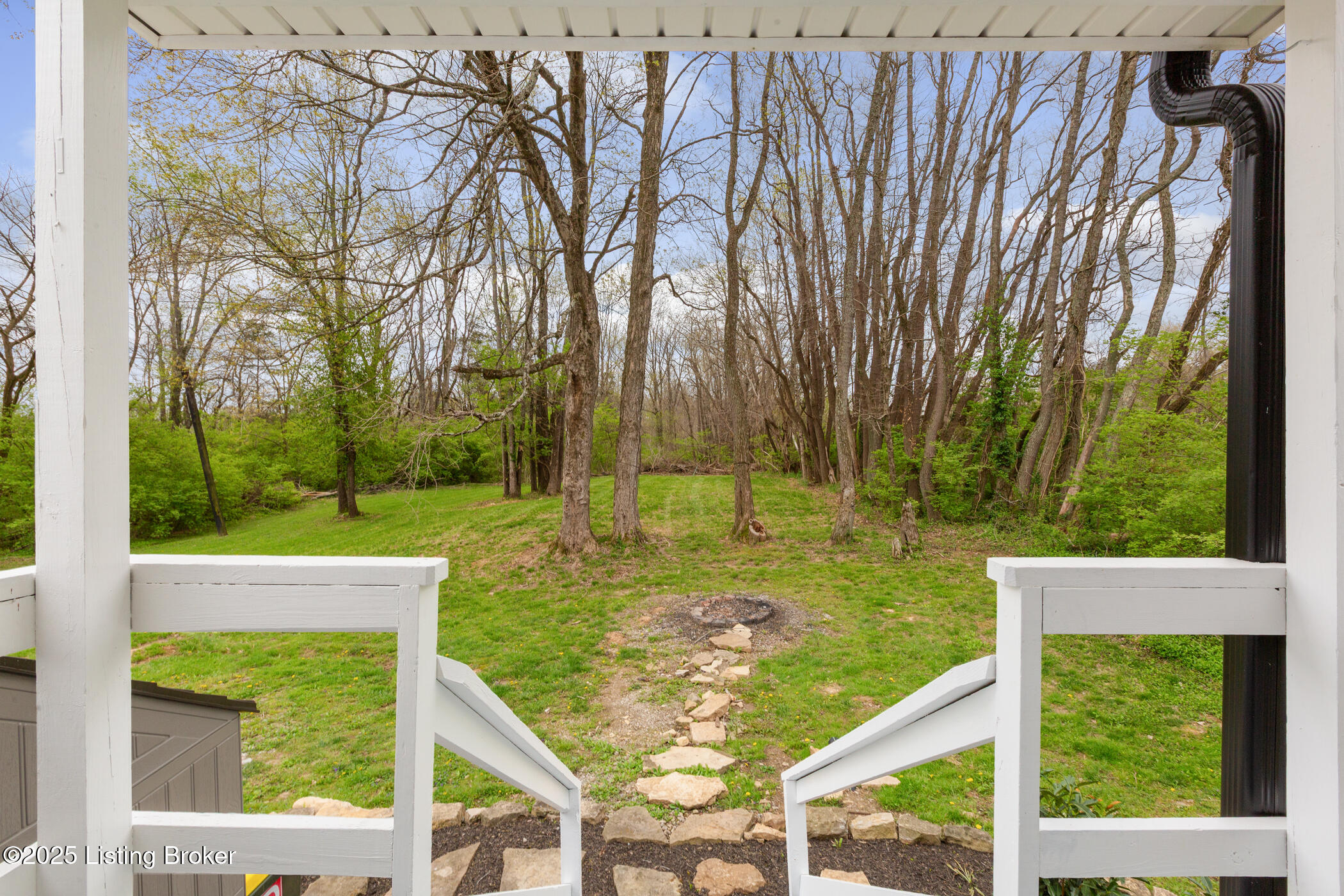 425 Cherry Ln, Pewee Valley, Pennsylvania image 35