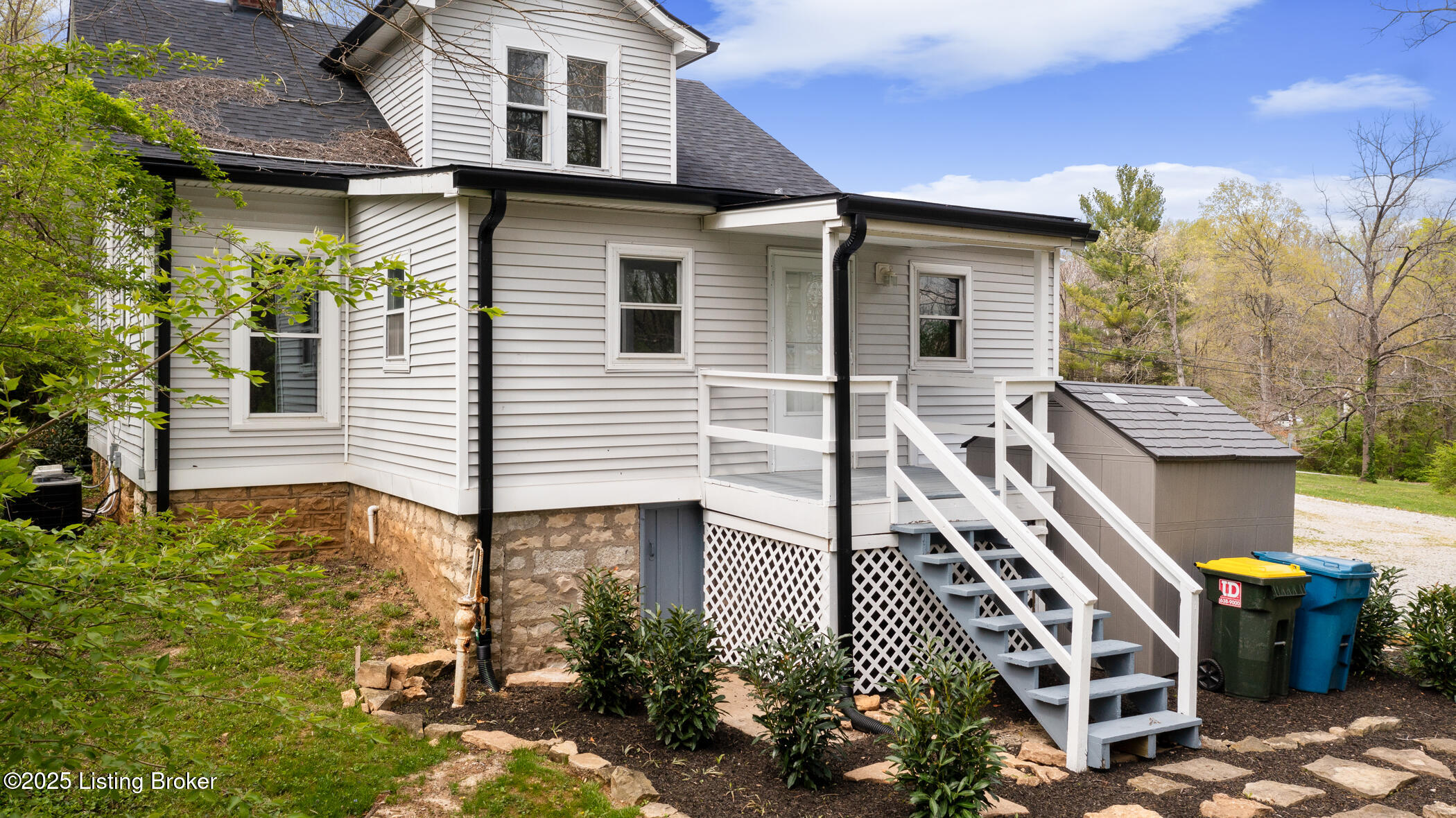 425 Cherry Ln, Pewee Valley, Pennsylvania image 29