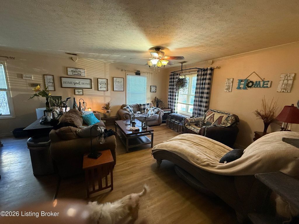 Photo of 27 Howard Dr, Brandenburg, KY 40108 (MLS # 1722168)