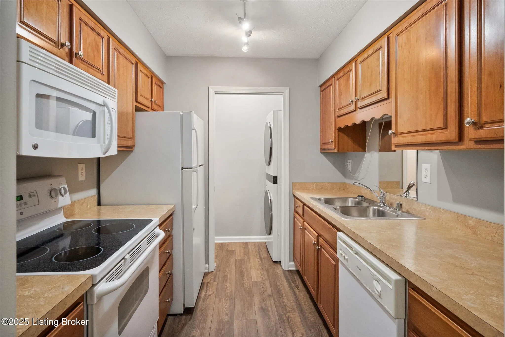 Louisville, Kentucky 40218, United States, 1 Bedroom Bedrooms, ,1 BathroomBathrooms,Residential,Active,169307