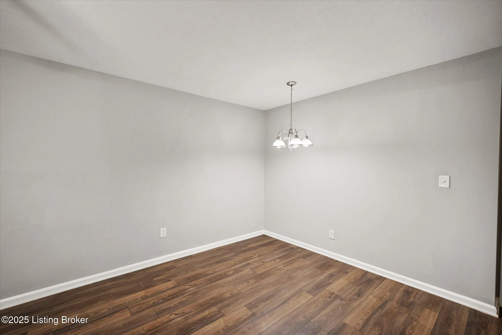 Louisville, Kentucky 40218, United States, 1 Bedroom Bedrooms, ,1 BathroomBathrooms,Residential,Active,169307