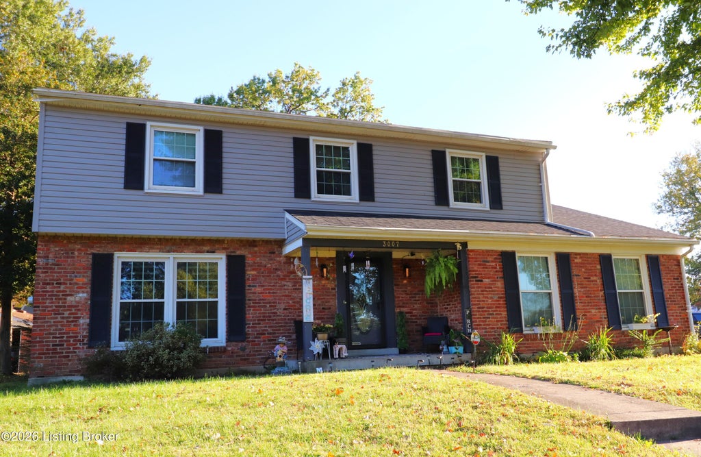 Photo of 3007 Gleeson Ln, Jeffersontown, KY 40299 (MLS # 1732611)