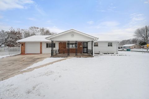 Photo of 5104 Kilmer Blvd, Louisville, KY 40213 (MLS # 1704692)