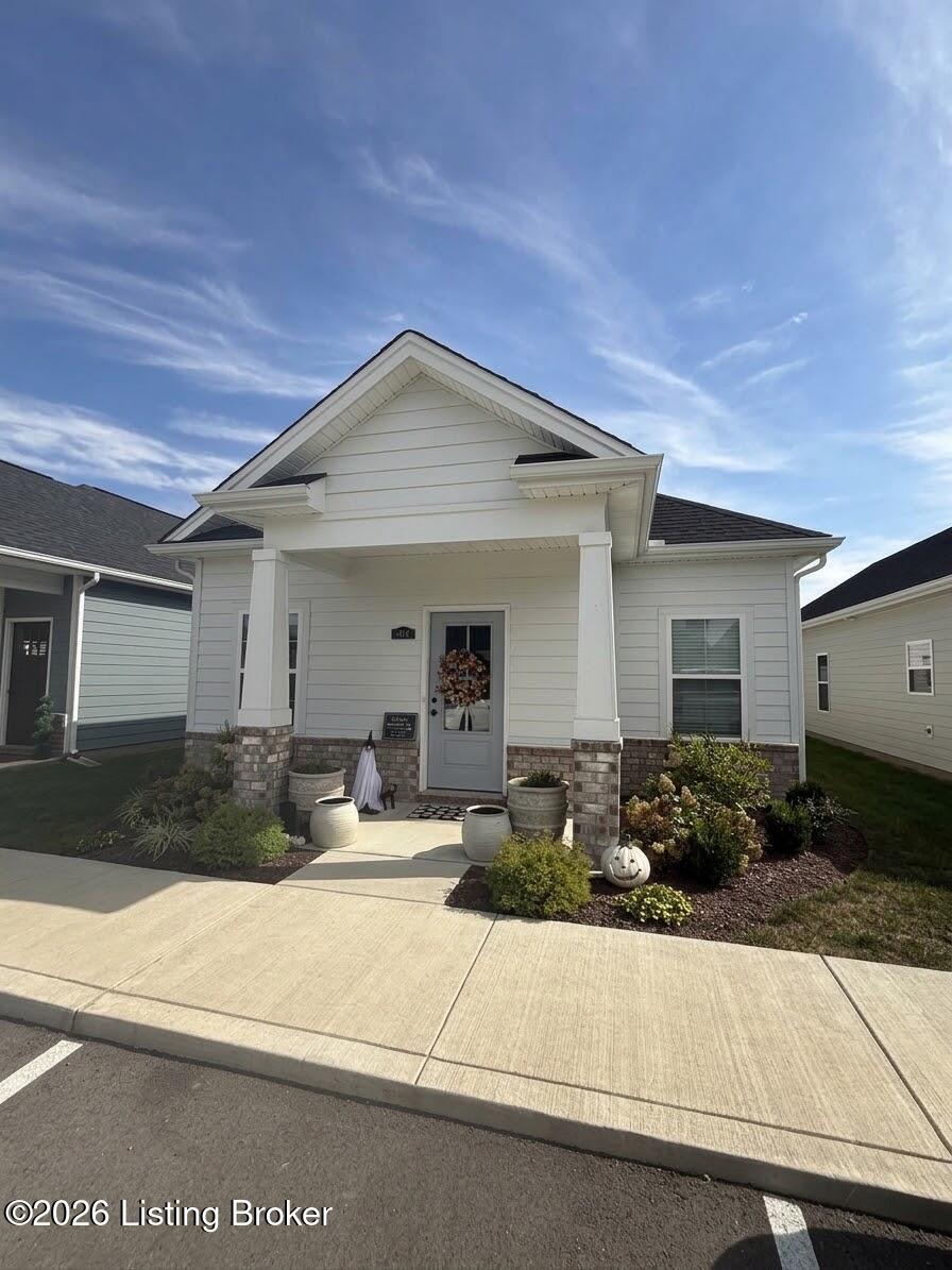 Photo of 854 Rosemary Ln, La Grange, KY 40031 (MLS # 1730206)