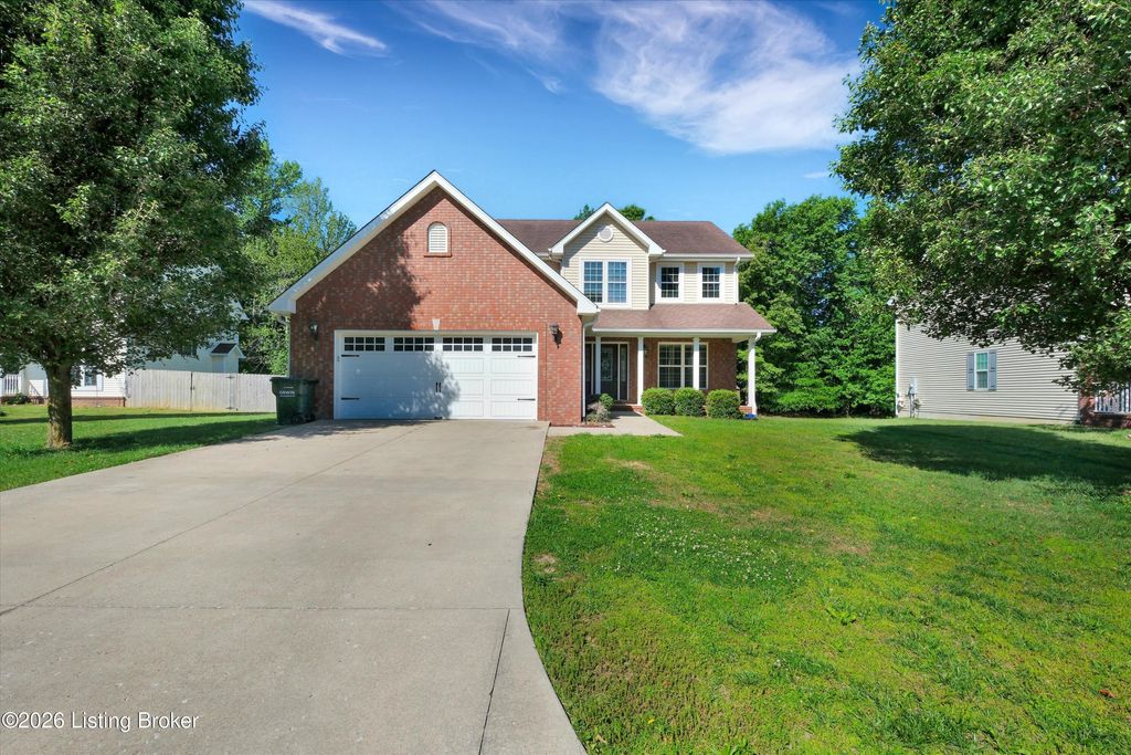 Photo of 132 W Mandarin Ct, Elizabethtown, KY 42701 (MLS # 1717326)