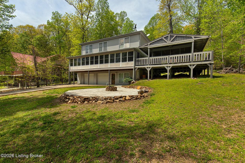 Photo of 531 Lakeshore Dr, Leitchfield, KY 42754 (MLS # 1712890)