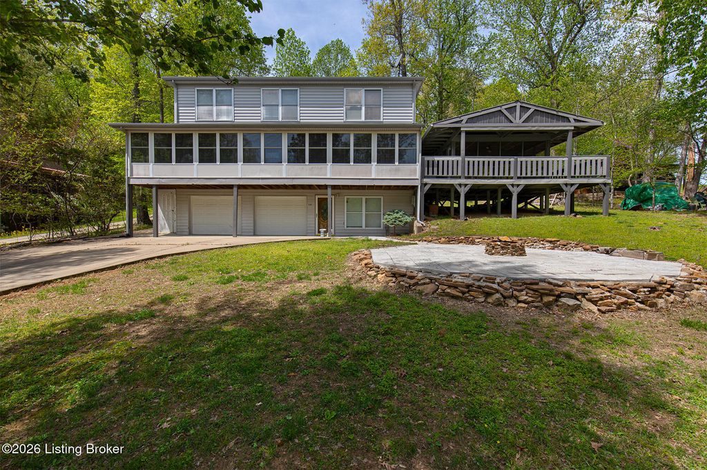 Photo of 531 Lakeshore Dr, Leitchfield, KY 42754 (MLS # 1712890)