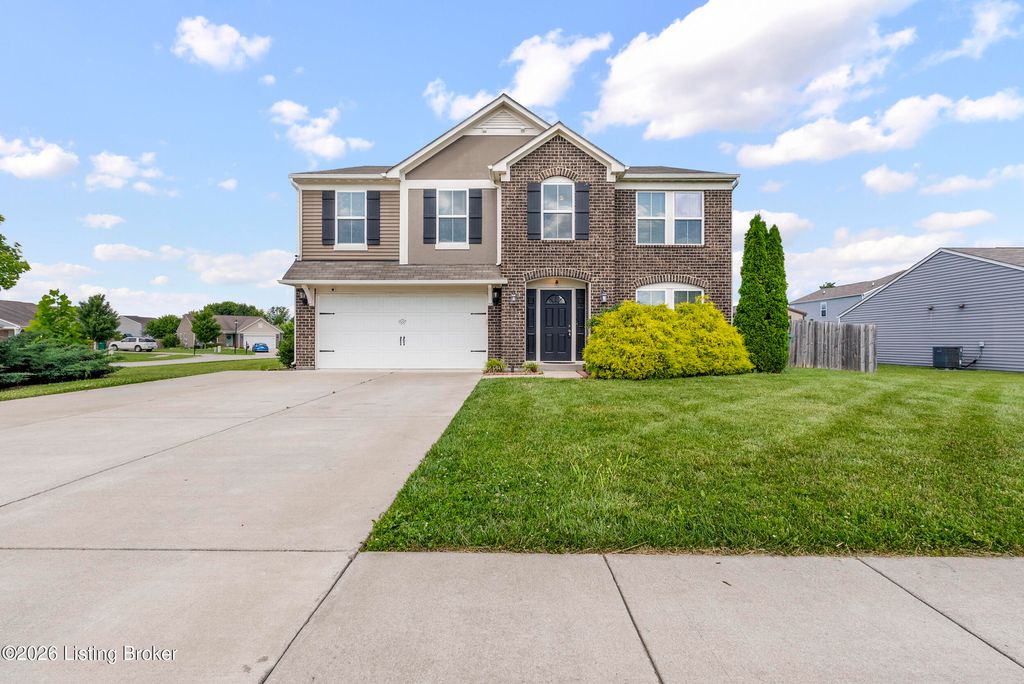 Photo of 216 Round Rock Dr, Shepherdsville, KY 40165 (MLS # 1720965)