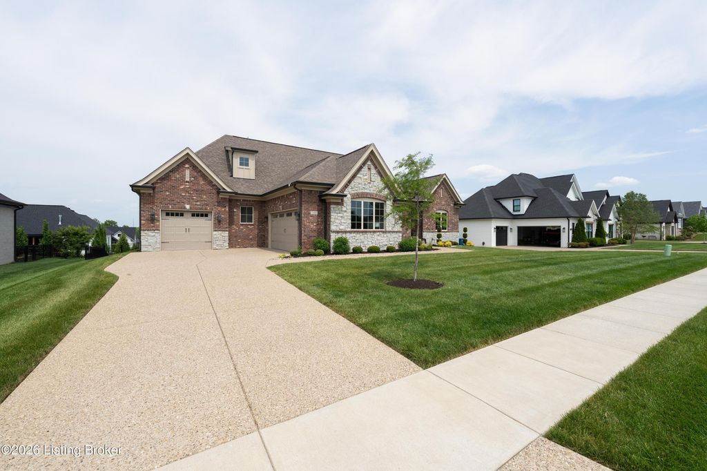 Photo of 7488 Edith Way, Crestwood, KY 40014 (MLS # 1718179)