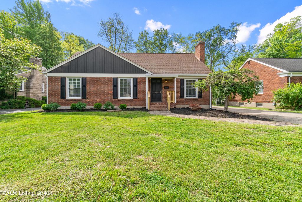 Photo of 4629 Beaver Rd, Bellewood, KY 40207 (MLS # 1715587)