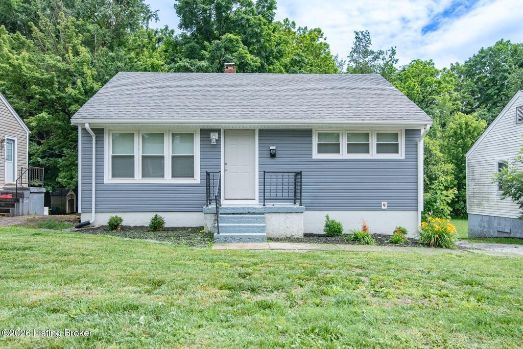 Photo of 407 Moninda Ln, Elizabethtown, KY 42701 (MLS # 1719051)
