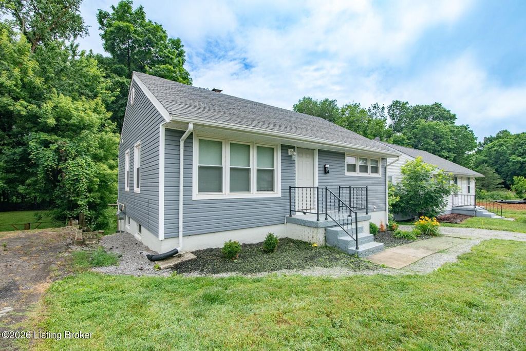 Photo of 407 Moninda Ln, Elizabethtown, KY 42701 (MLS # 1719051)