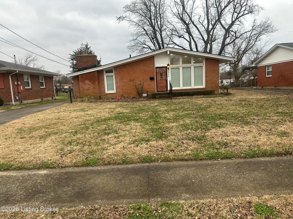 Photo of 4806 Mid Dr, Louisville, KY 40272 (MLS # 1706467)