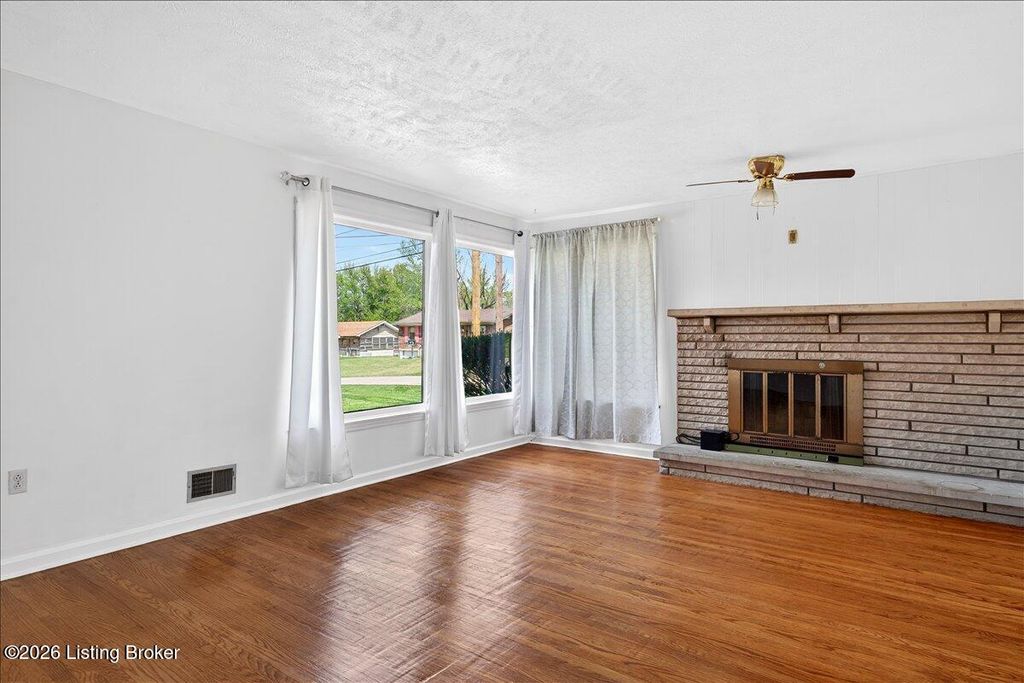 Photo of 7320 Windemere Dr, Louisville, KY 40214 (MLS # 1713856)