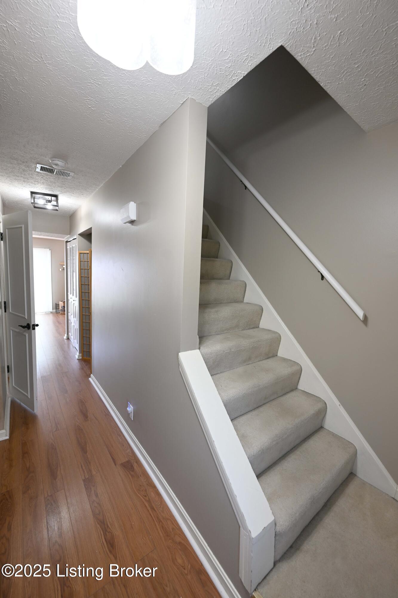 5507 Delmaria Way, Louisville, Pennsylvania image 6