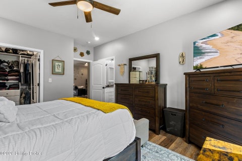 Tiny photo for 611 Lakeshore Pkwy, Brandenburg, KY 40108 (MLS # 1728960)