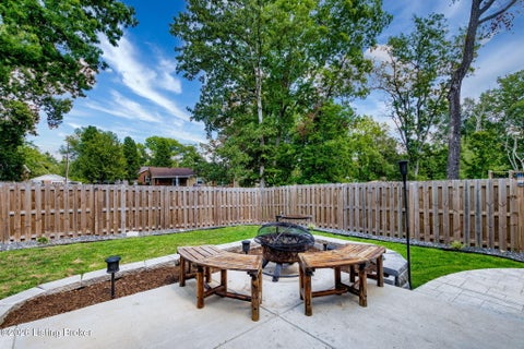 Tiny photo for 611 Lakeshore Pkwy, Brandenburg, KY 40108 (MLS # 1728960)