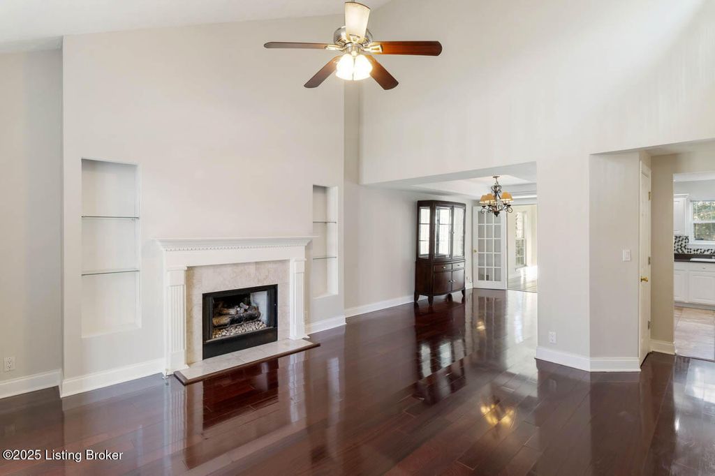 Photo of 5113 Silverton Ln, Louisville, KY 40241 (MLS # 1705565)